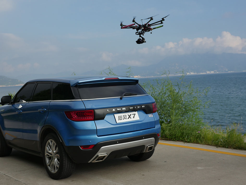 瞭望视界djis1000航拍陆风汽车广告