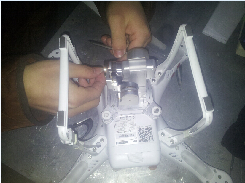 申精精灵v云台拆解图及云台排线的更换方法