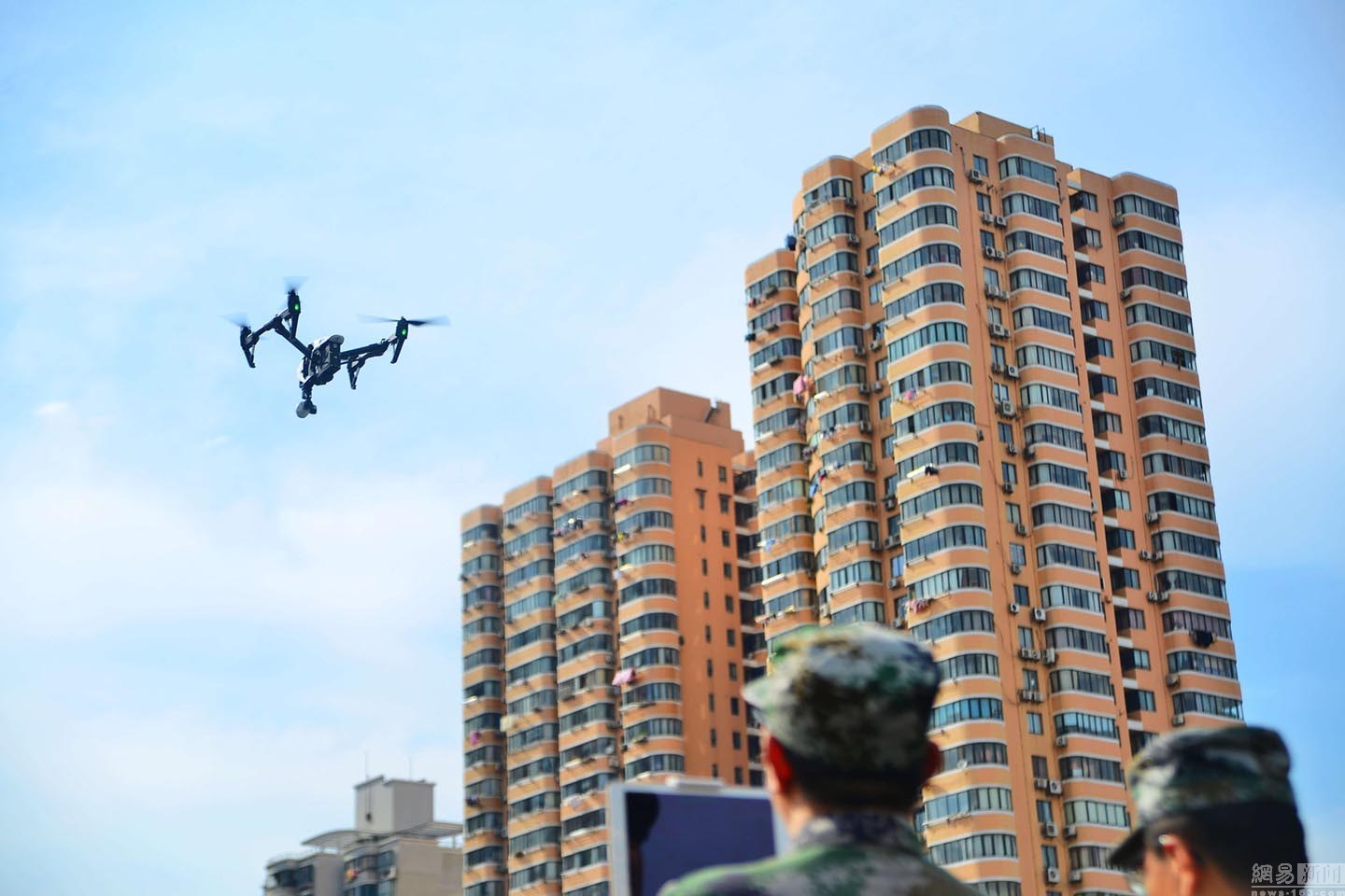 上海建首支无人机侦查分队 试飞各式无人机