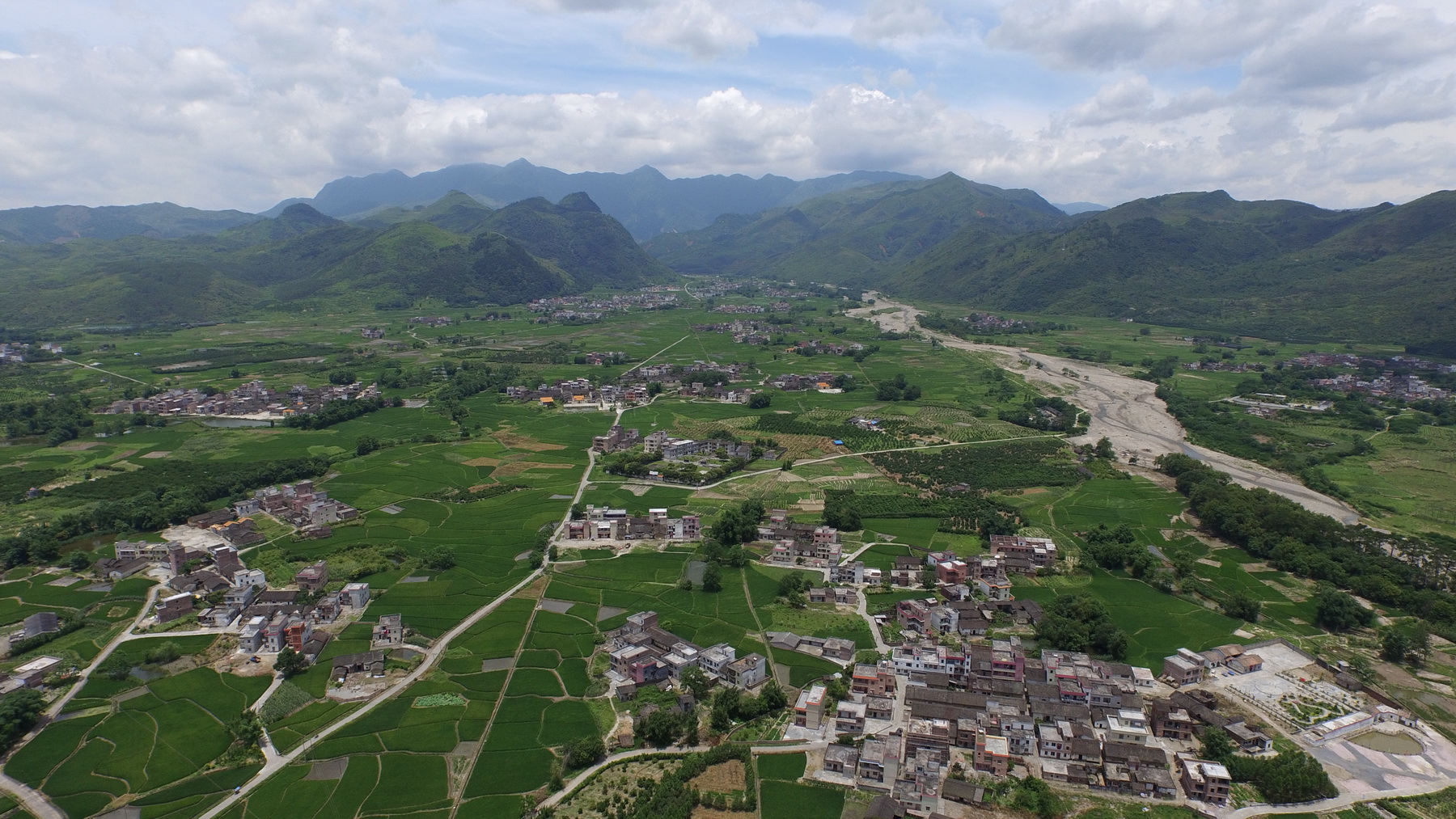 清远阳山太平镇榕树-美丽乡村-产品-大疆社区