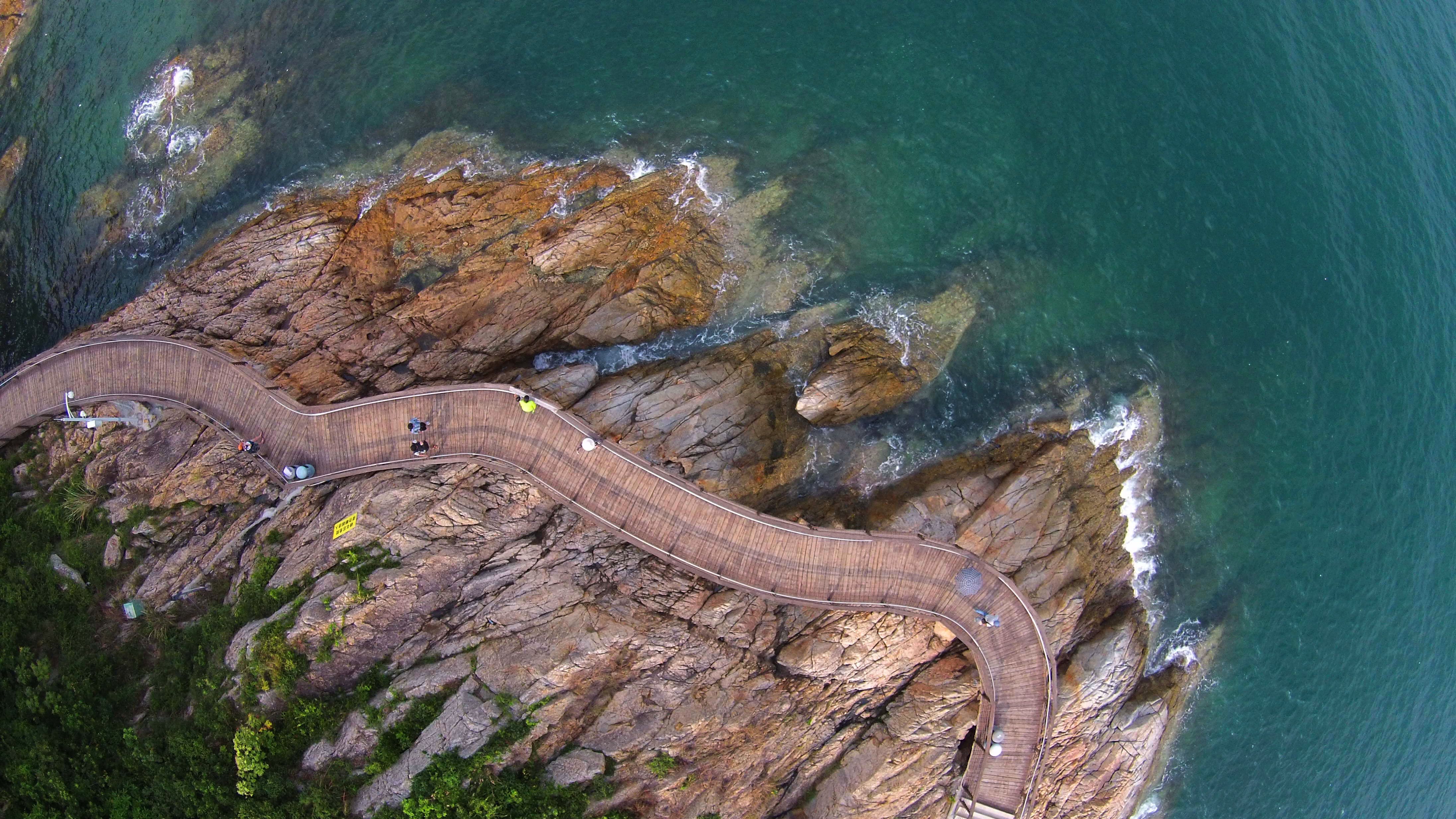 航拍盐田海滨栈道