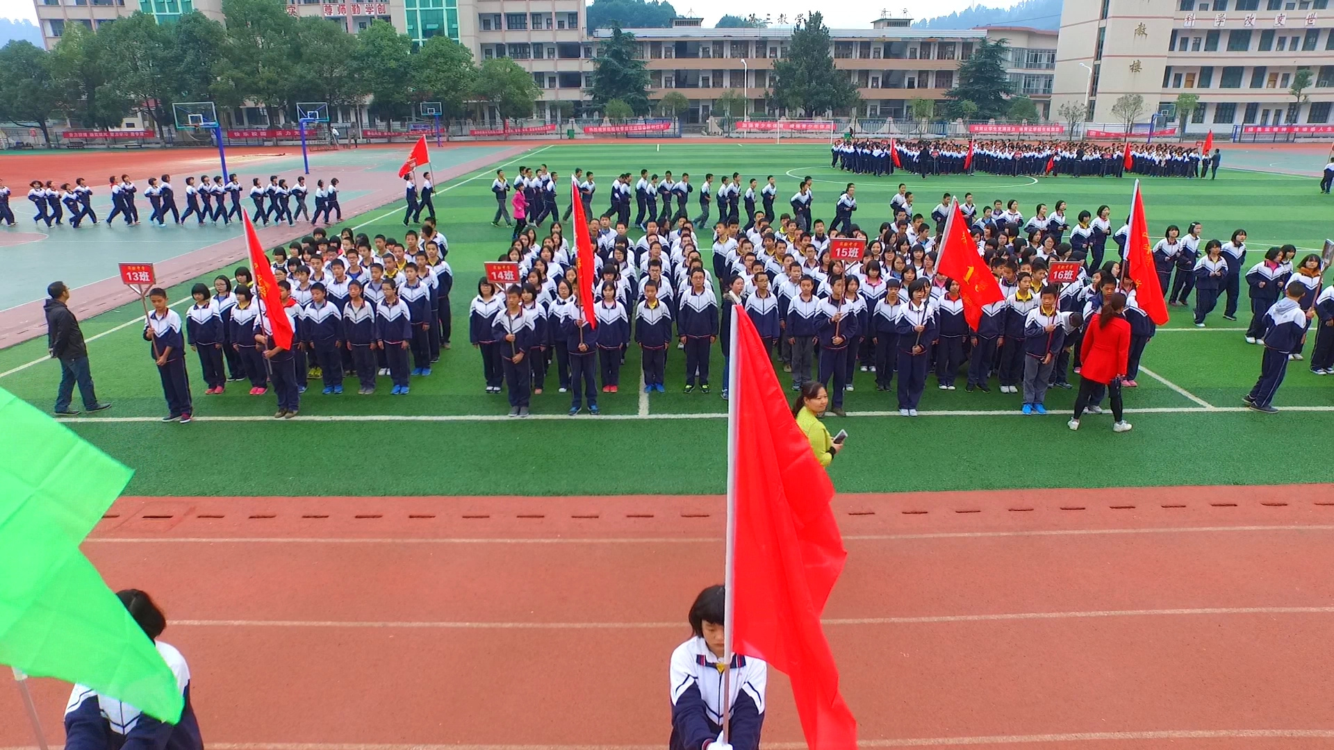 【精灵3航拍】湖南省绥宁县实验中学运动会开幕式航拍剪影-作品-大疆