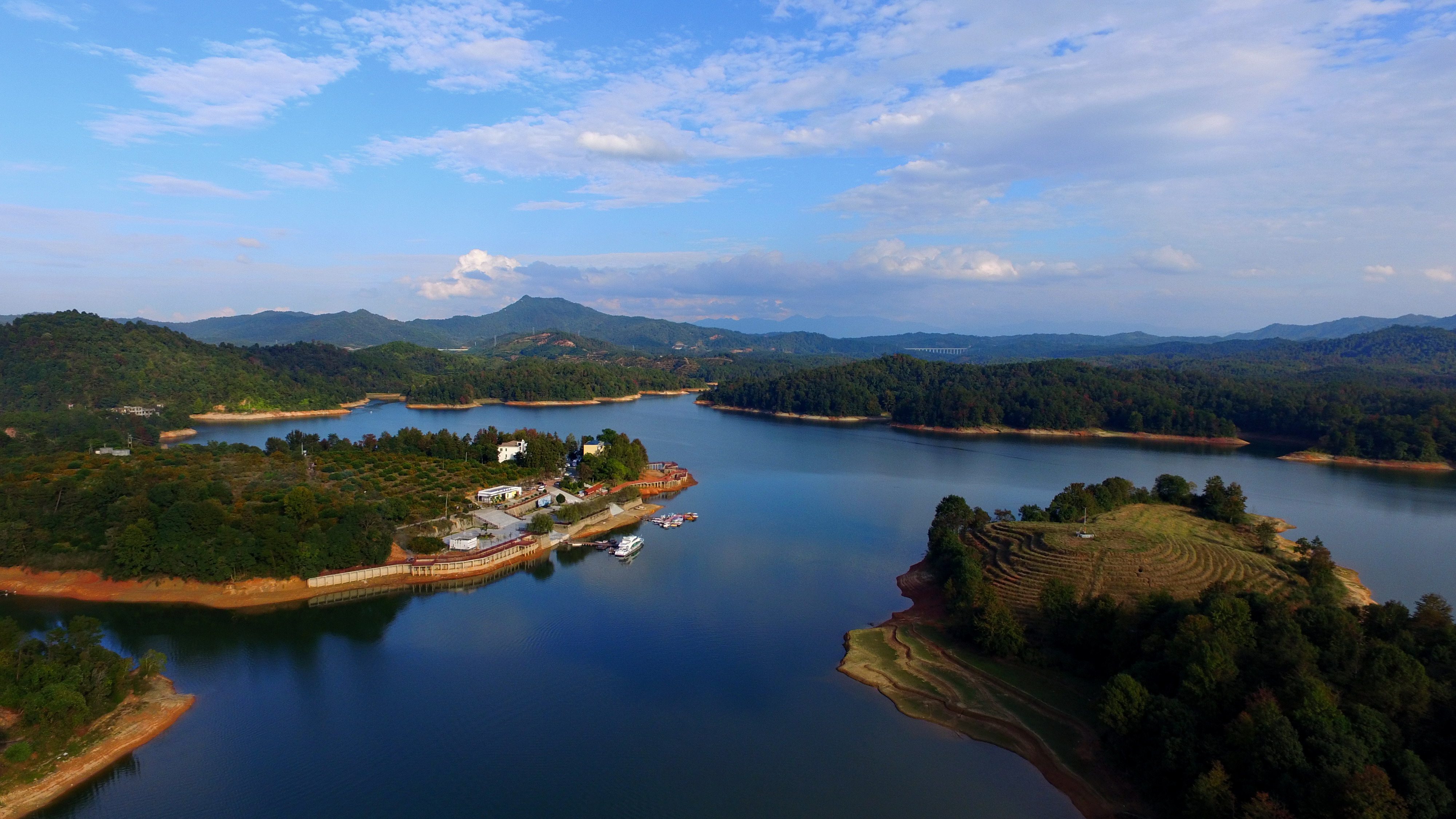 潭湖水库摘橘子