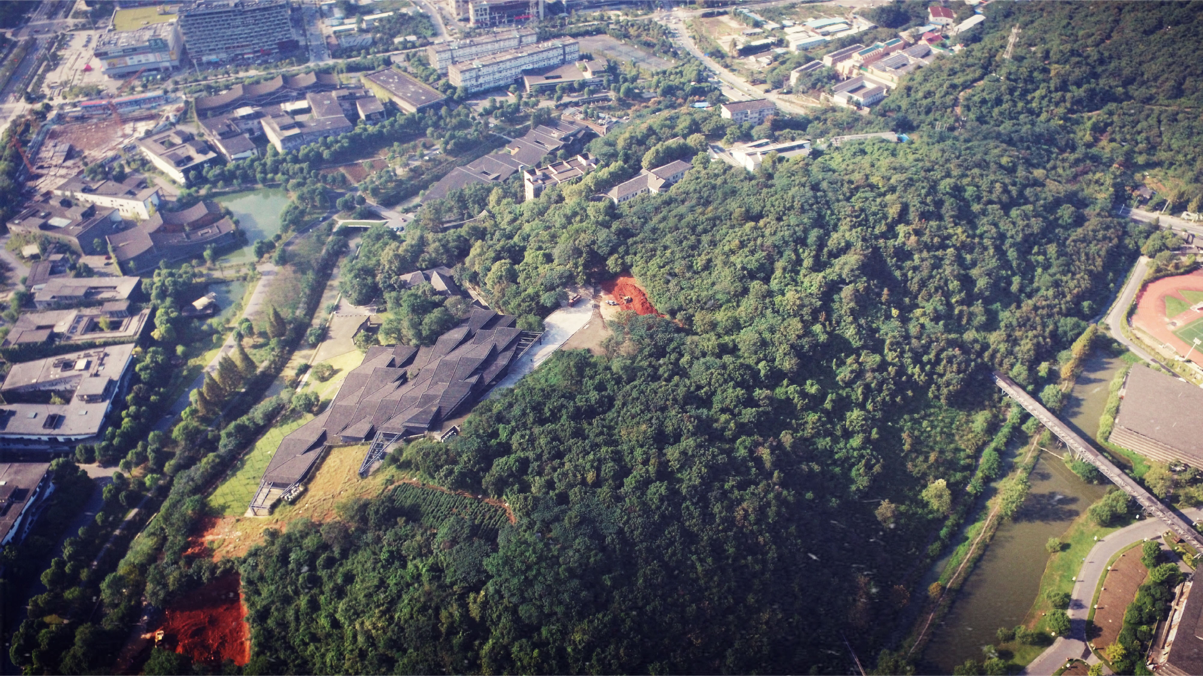 phantom3p飞越中国美术学院象山校区