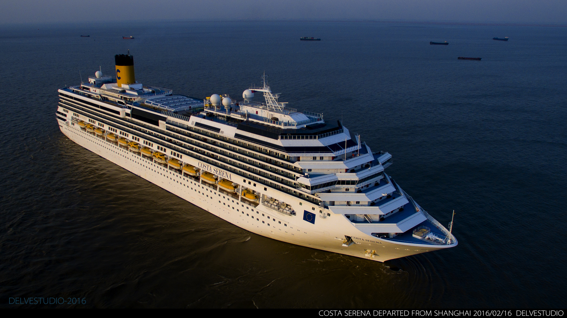 豪华邮轮在上海