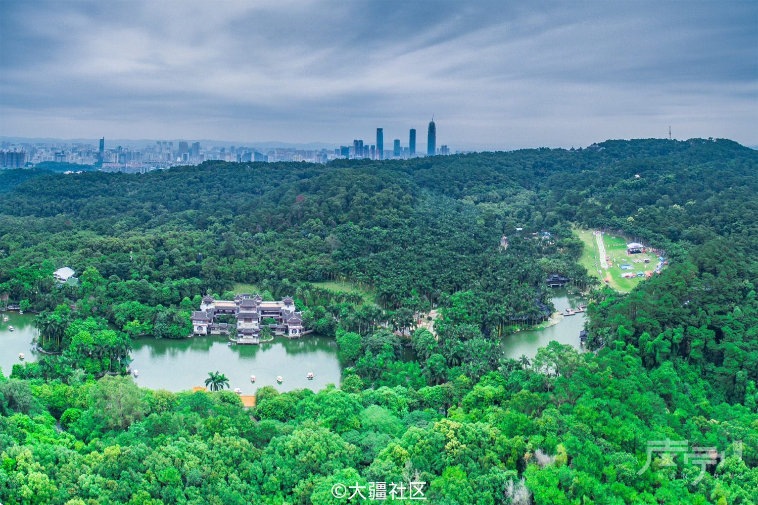 东盟商务区:青秀山风景区
