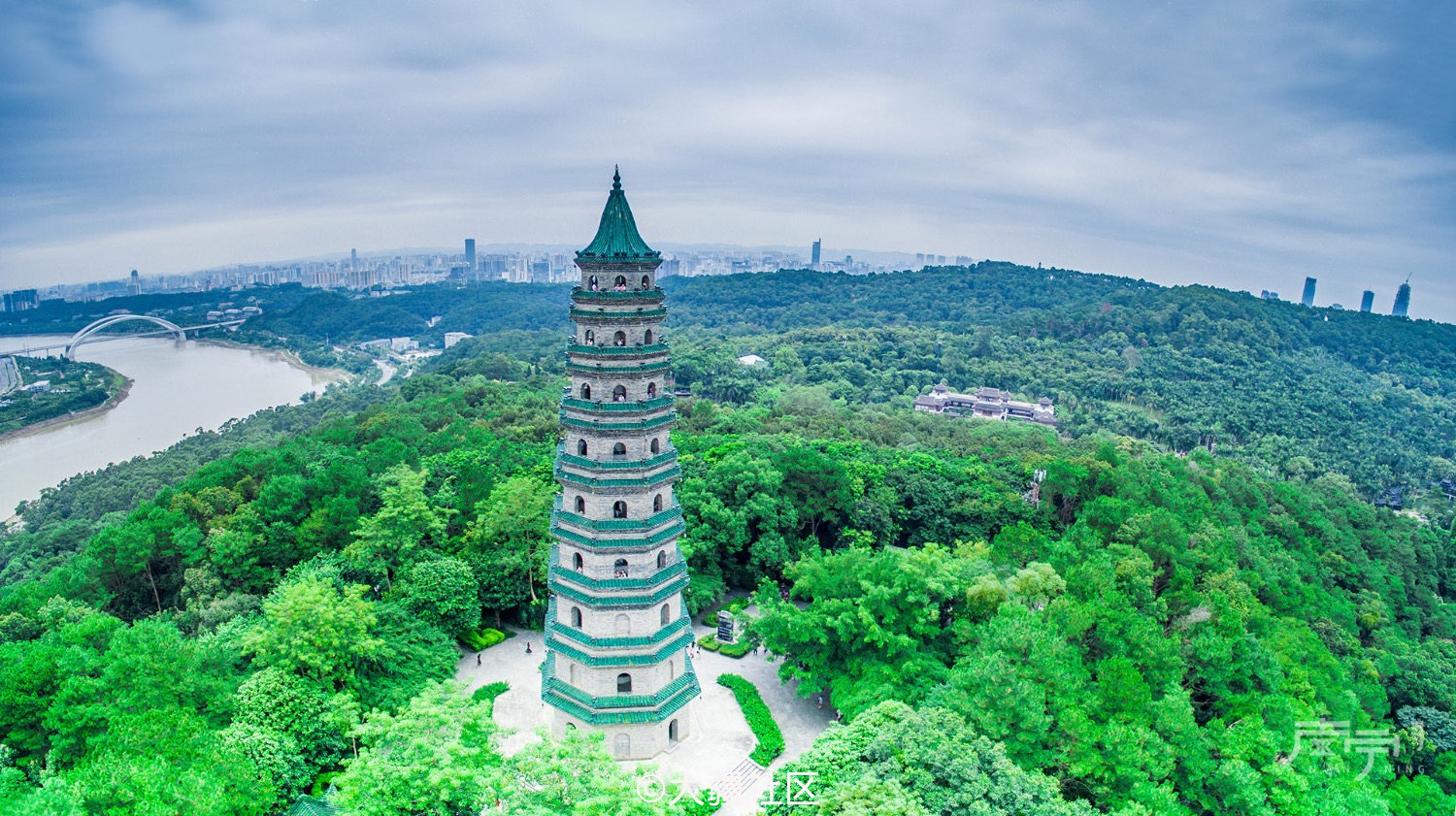 太美了,航拍及延时下的南宁