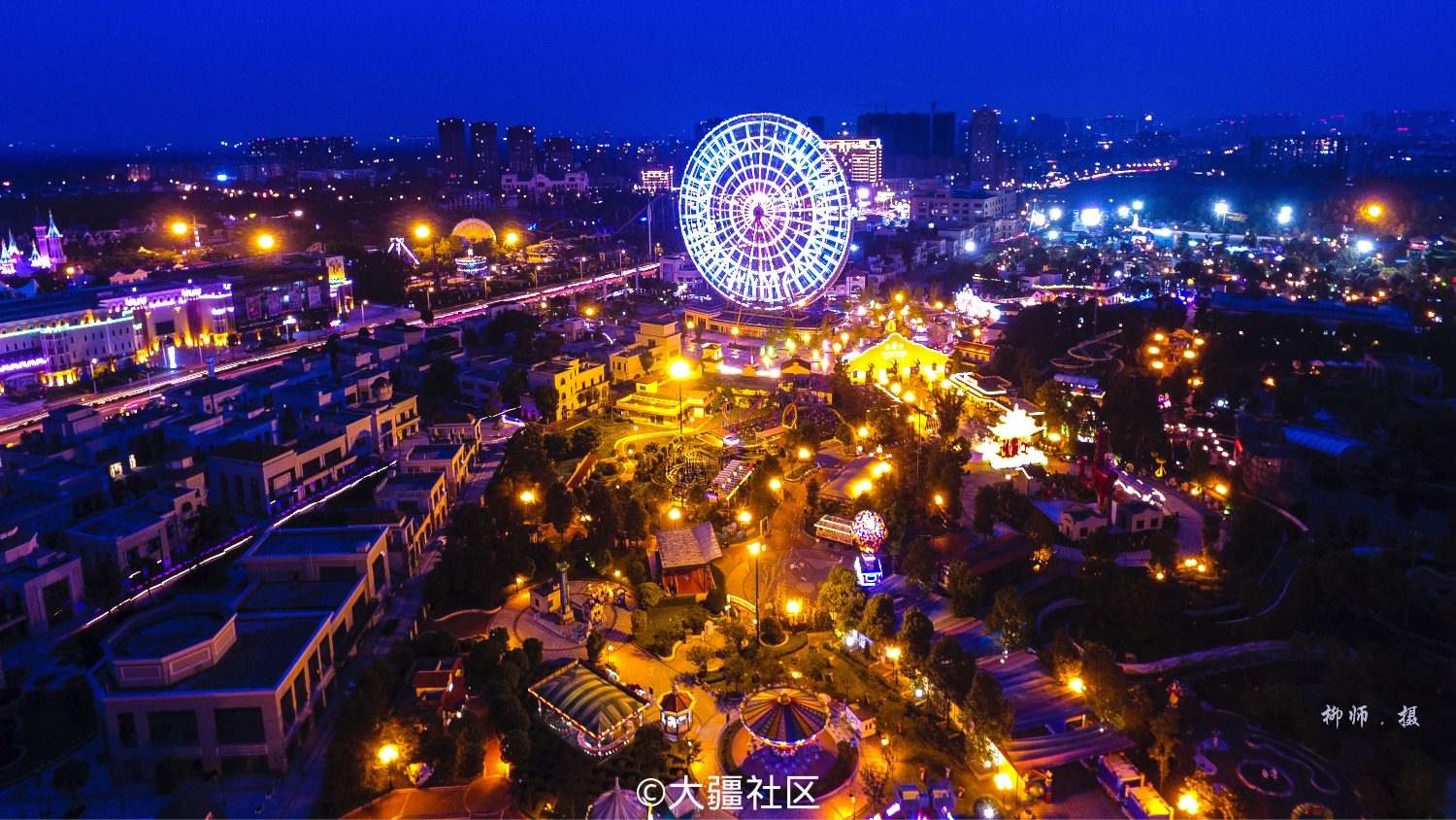 成都国色天香乐园夜拍