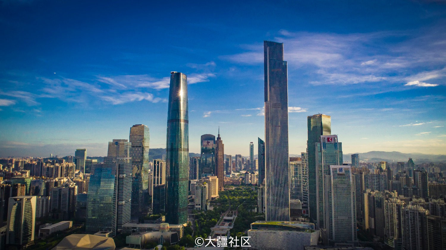 航拍广州珠江新城cbd商务中心