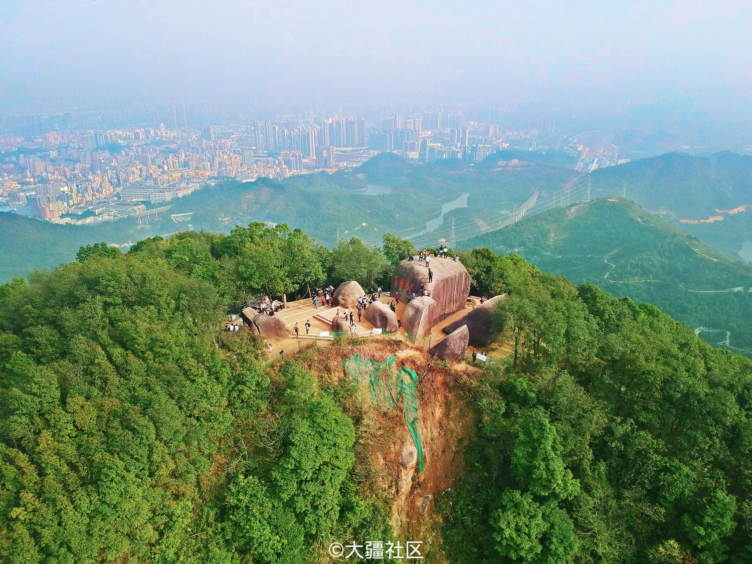深圳羊台山风景区图片