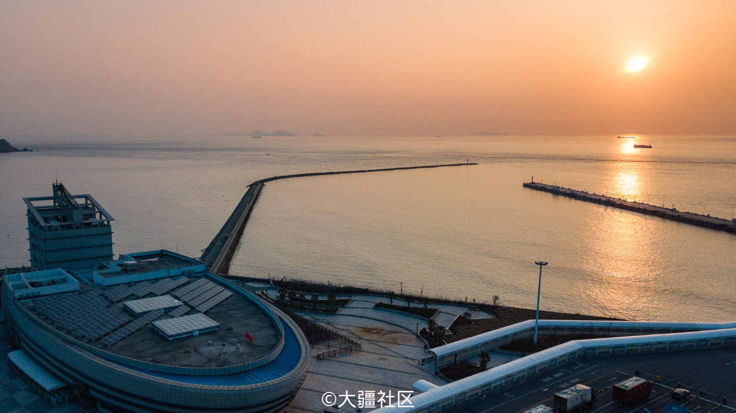 大洋山沈家湾客运码头日出航拍