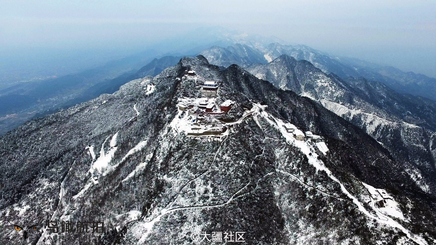 這是一組遲到的雪景照----華鎣山