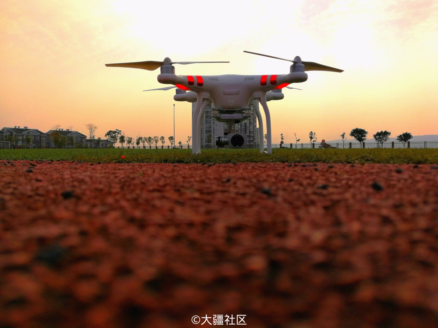 女飞手第一次试飞精灵3-作品-大疆社区