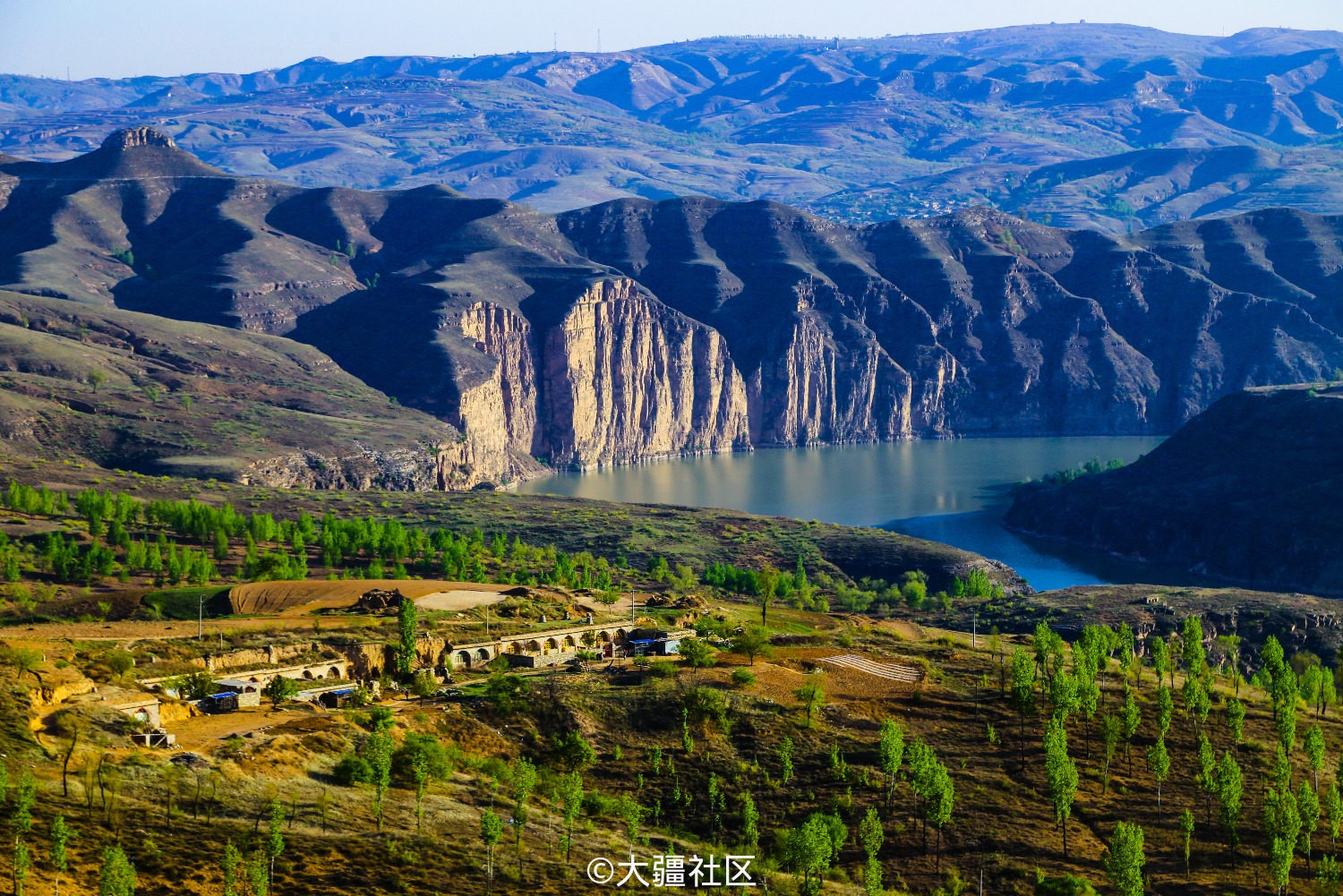 鄂尔多斯准格尔黄河峡谷风光照片