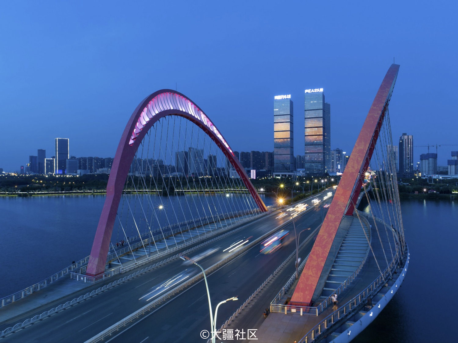 艾溪湖夜景一张