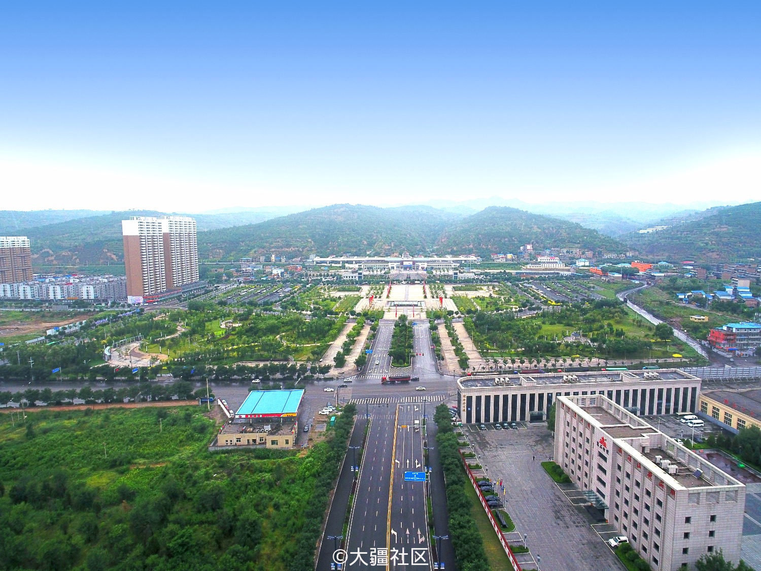 山西省吕梁市离石区航拍