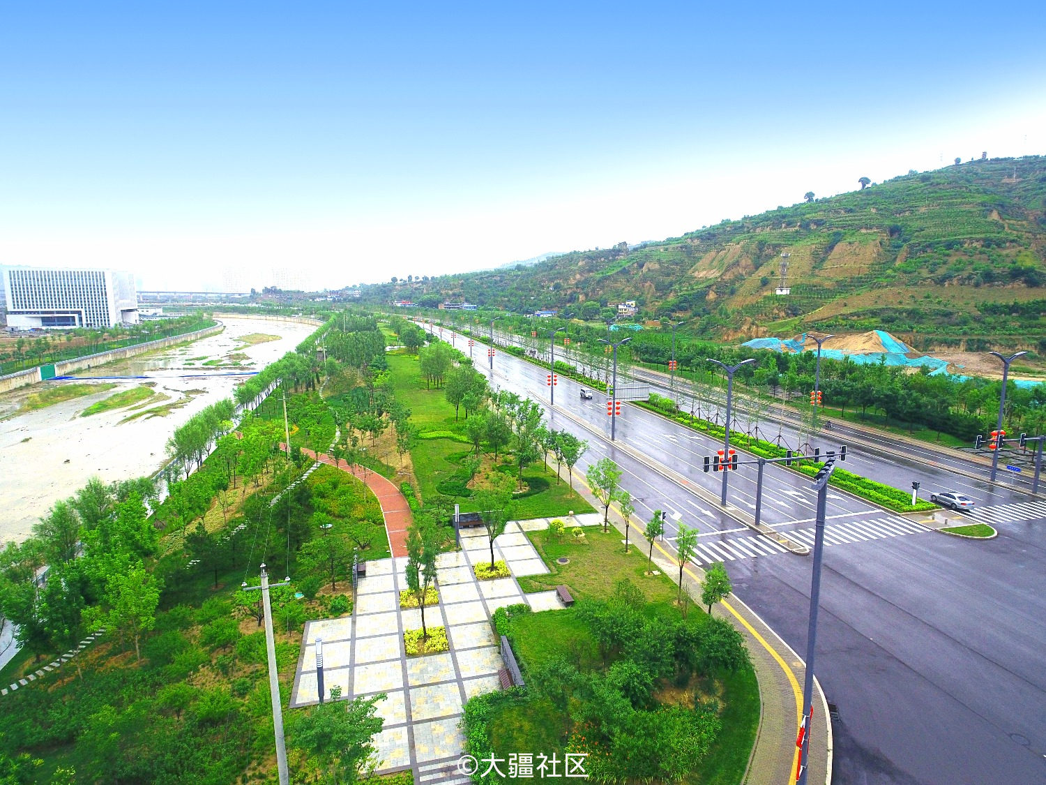 山西省吕梁市离石区航拍