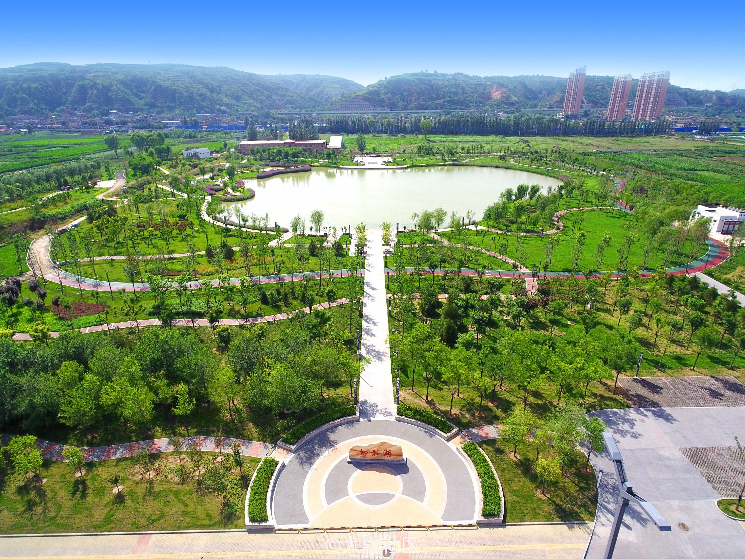 山西省吕梁市离石区航拍