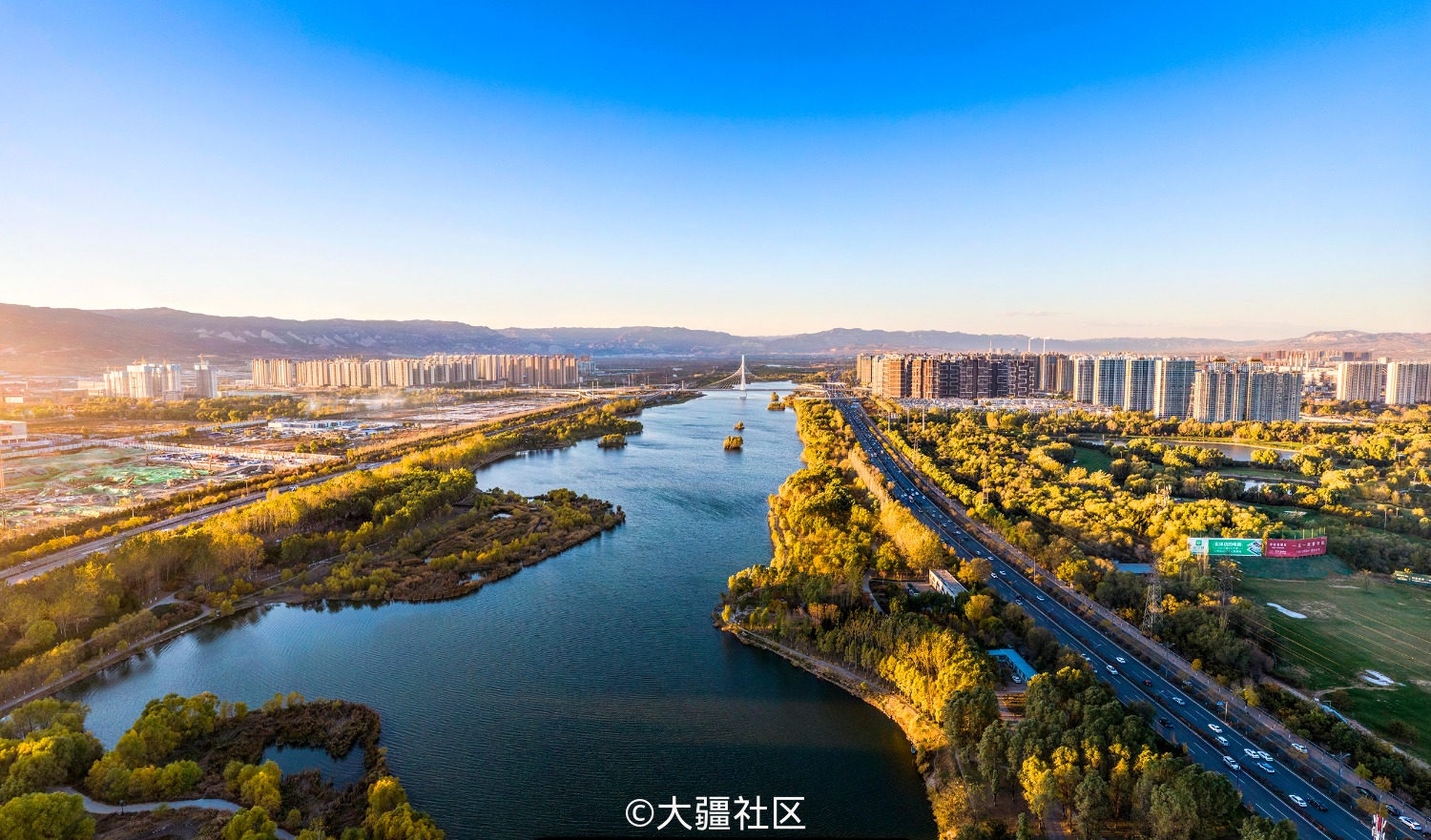 天凉好个秋#用御2变焦版纪录太原汾河湿地公园之秋