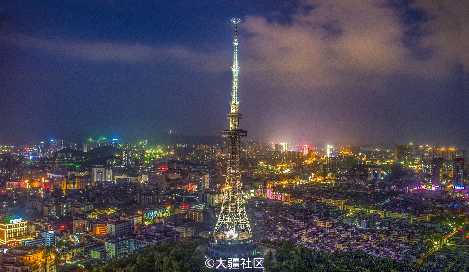 阳江电视塔夜景