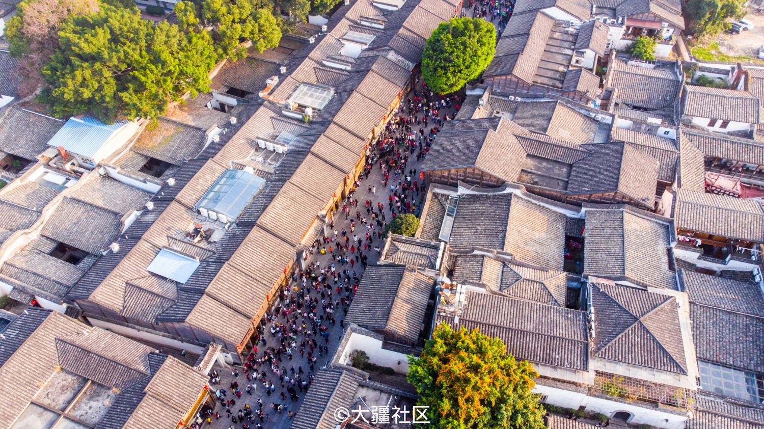 【福州航拍】云端之上的三坊七巷 by 腾大王家卫