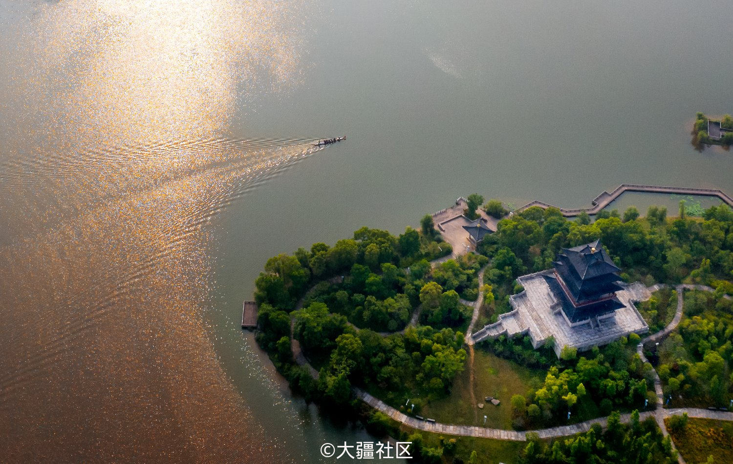 浦江金狮湖