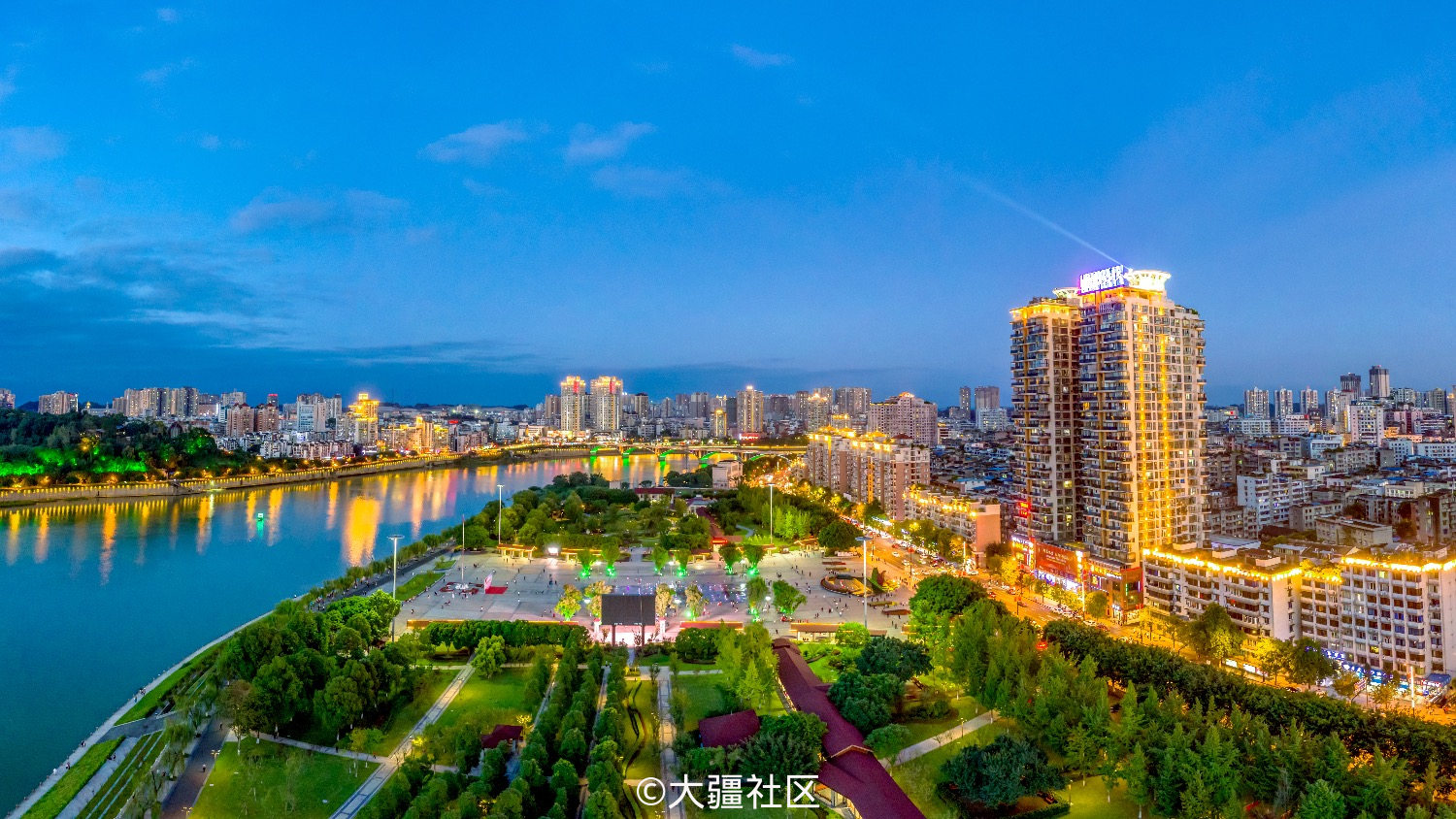 《航拍内江》甜城夜色