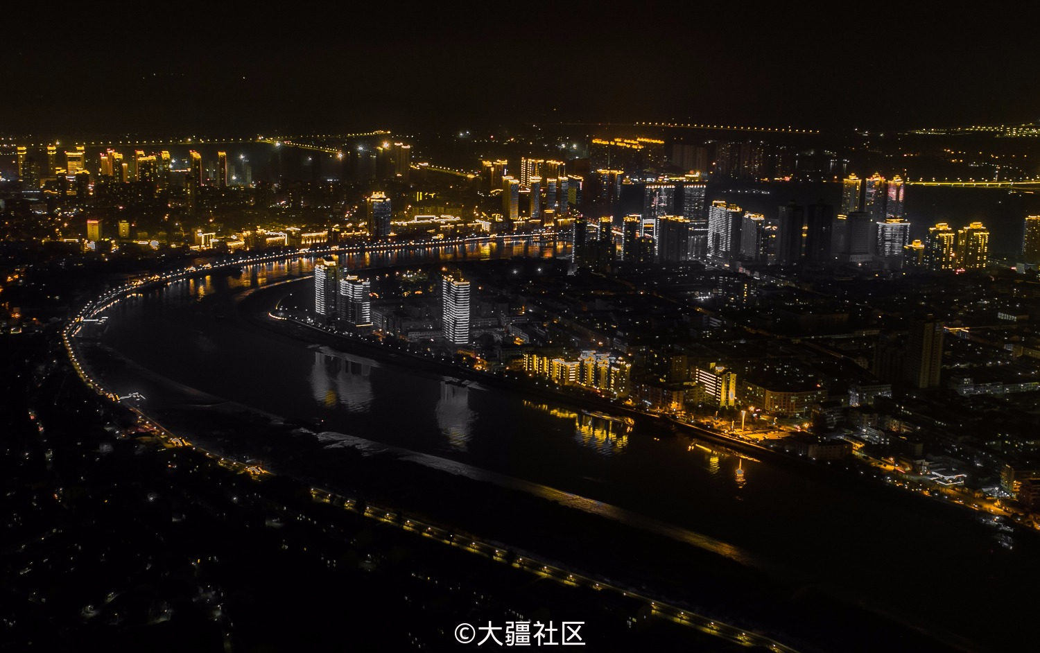(多图)中国第一个镇级市