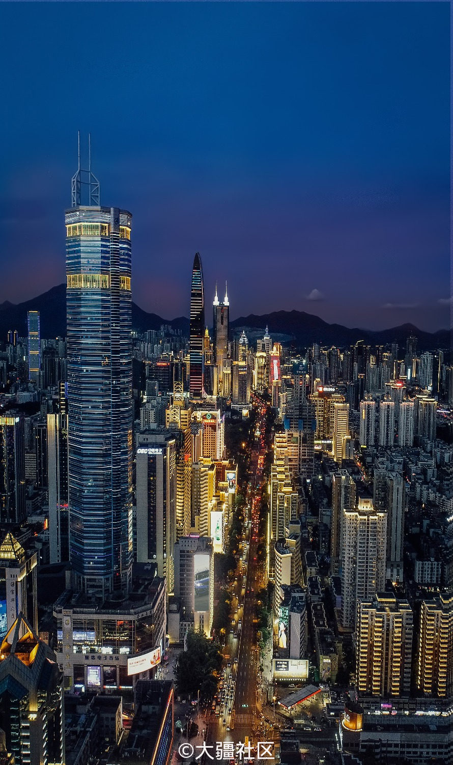 福田华强北深南大道夜景