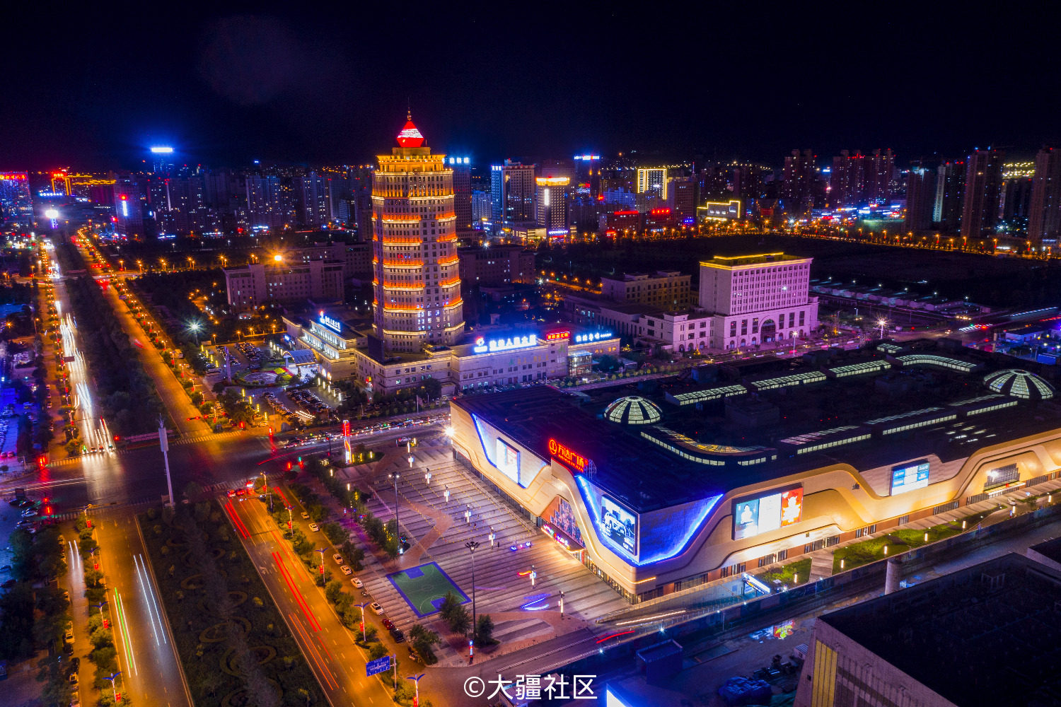 夜色阑珊(陕西榆林高新夜景)钰钏文化