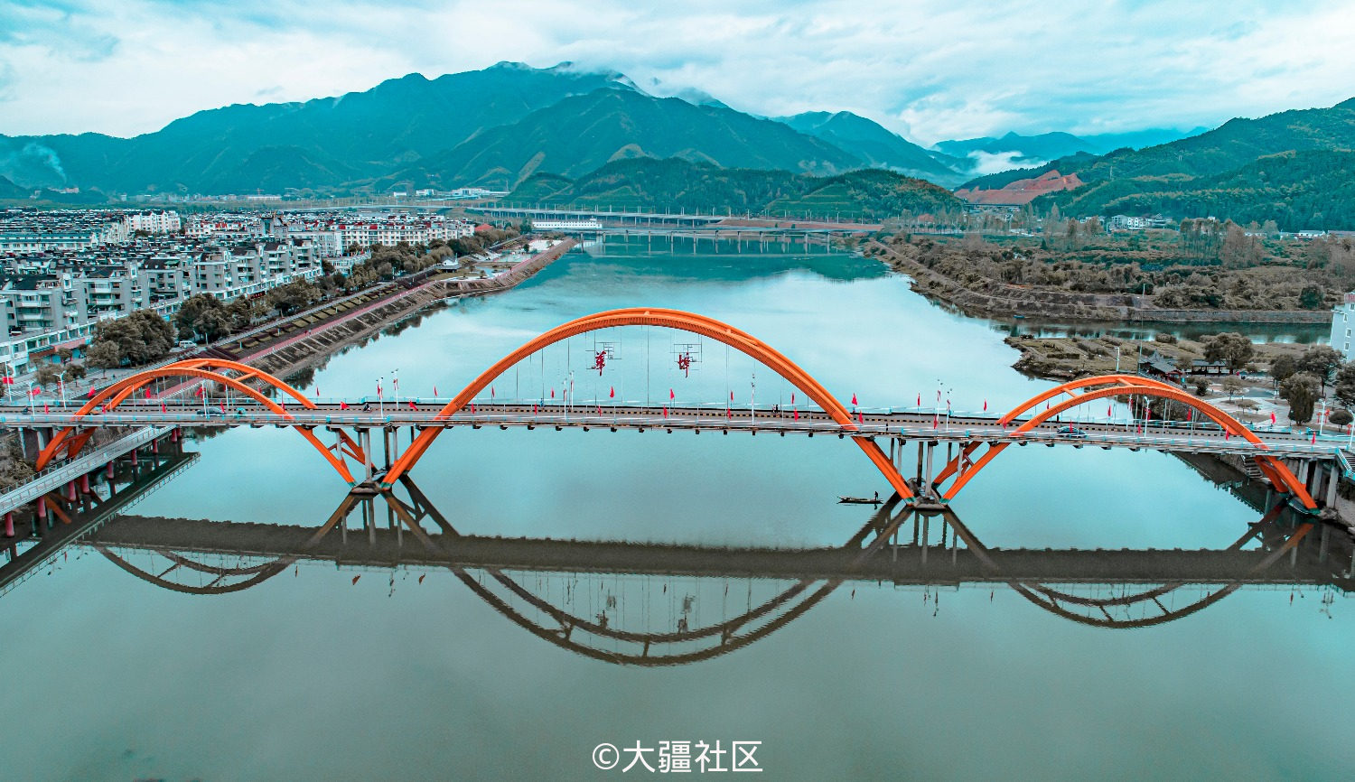 每日两图开化县华埠镇彩虹桥1017