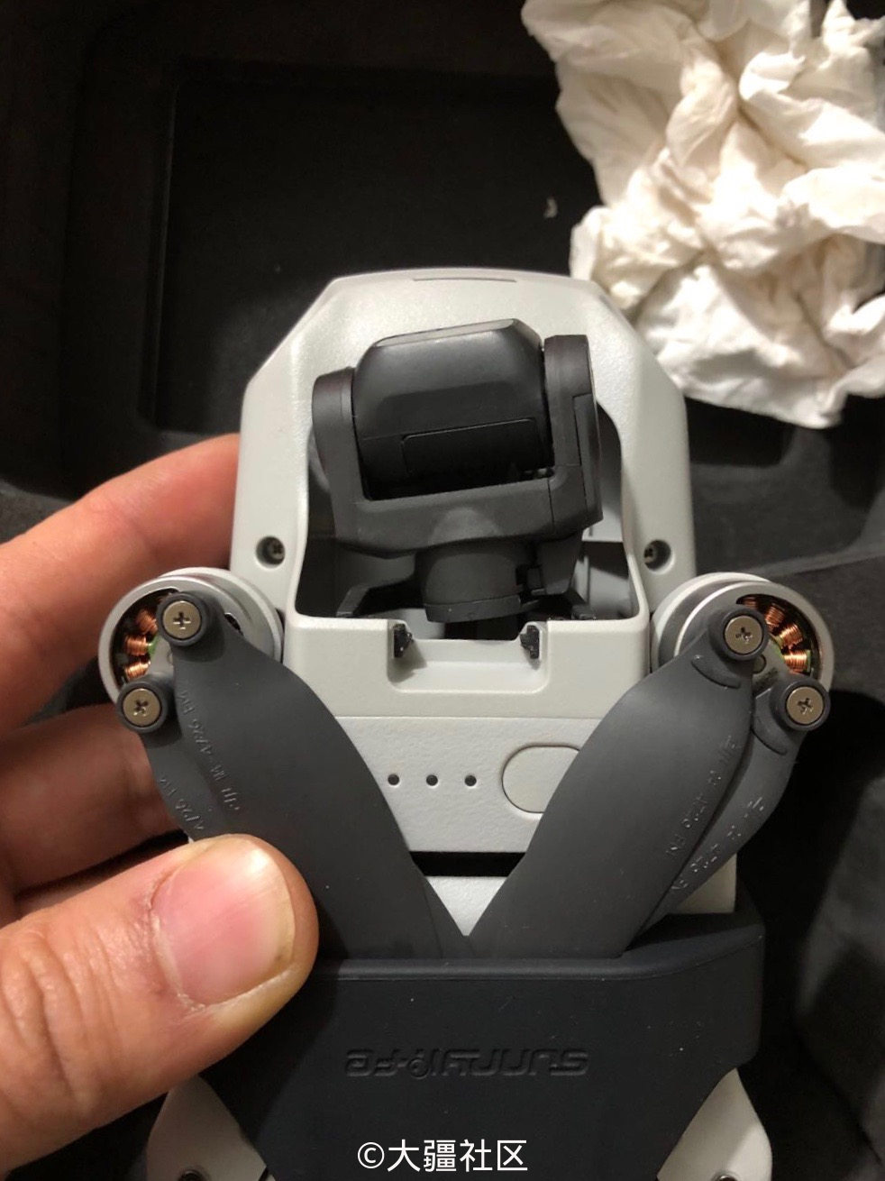 mini2云台关机就歪脖-航拍无人机-大疆社区