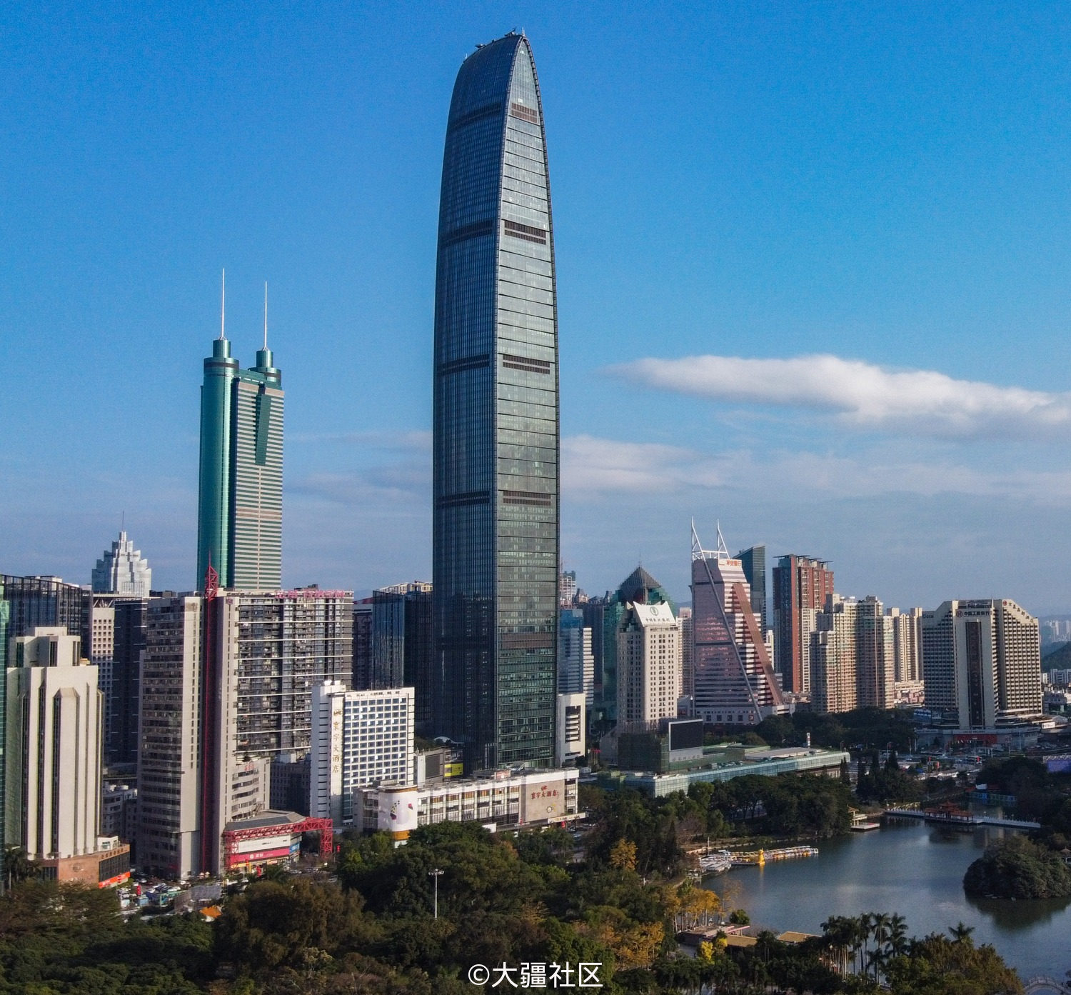 深圳两大地标建筑京基一百大厦和地王大厦