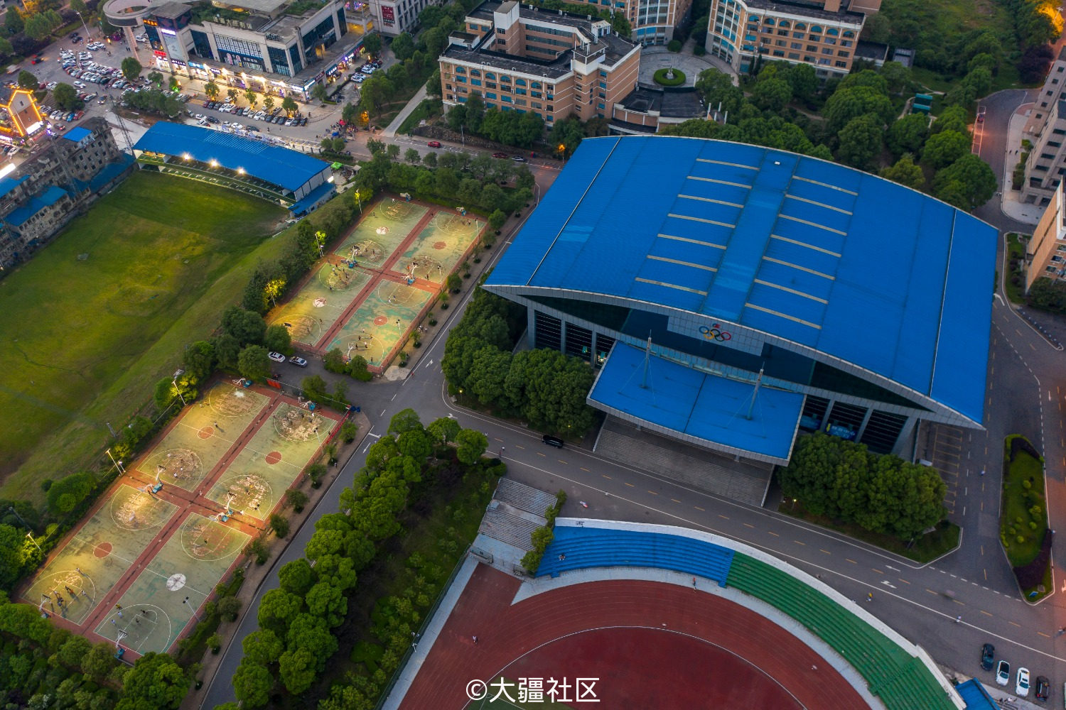 湖南涉外经济学院风景图片