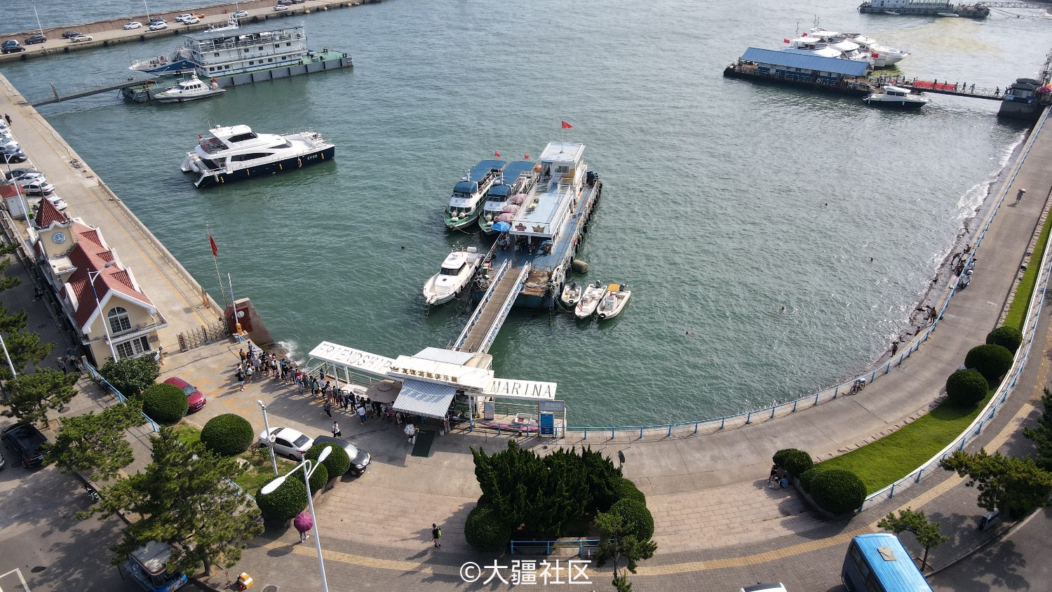 青岛八大峡广场