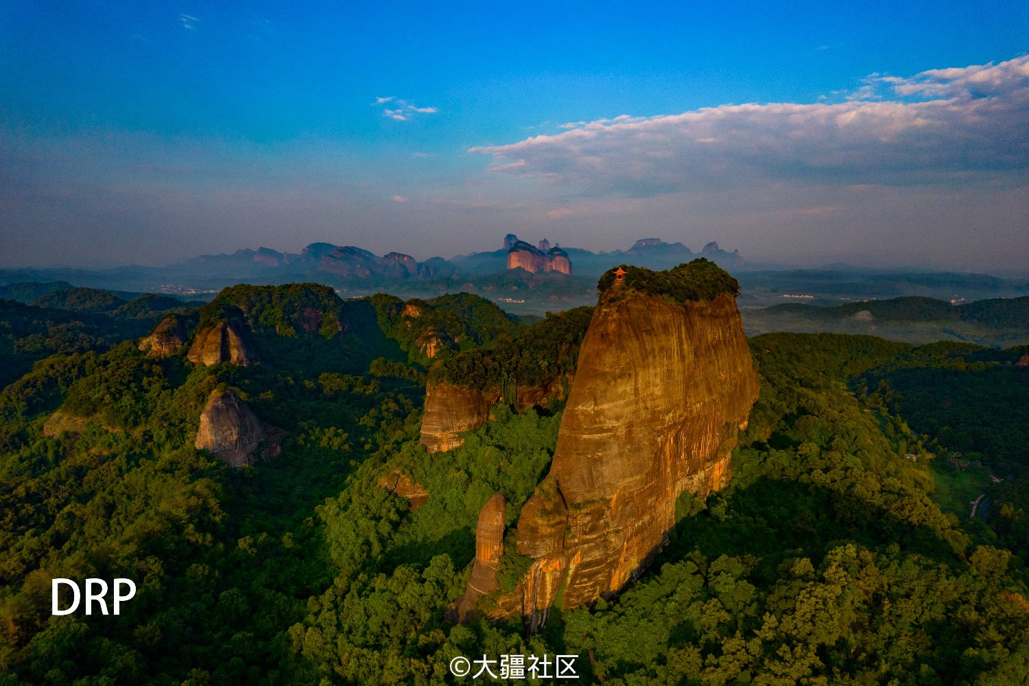 甘肃丹霞山旅游风景区图片