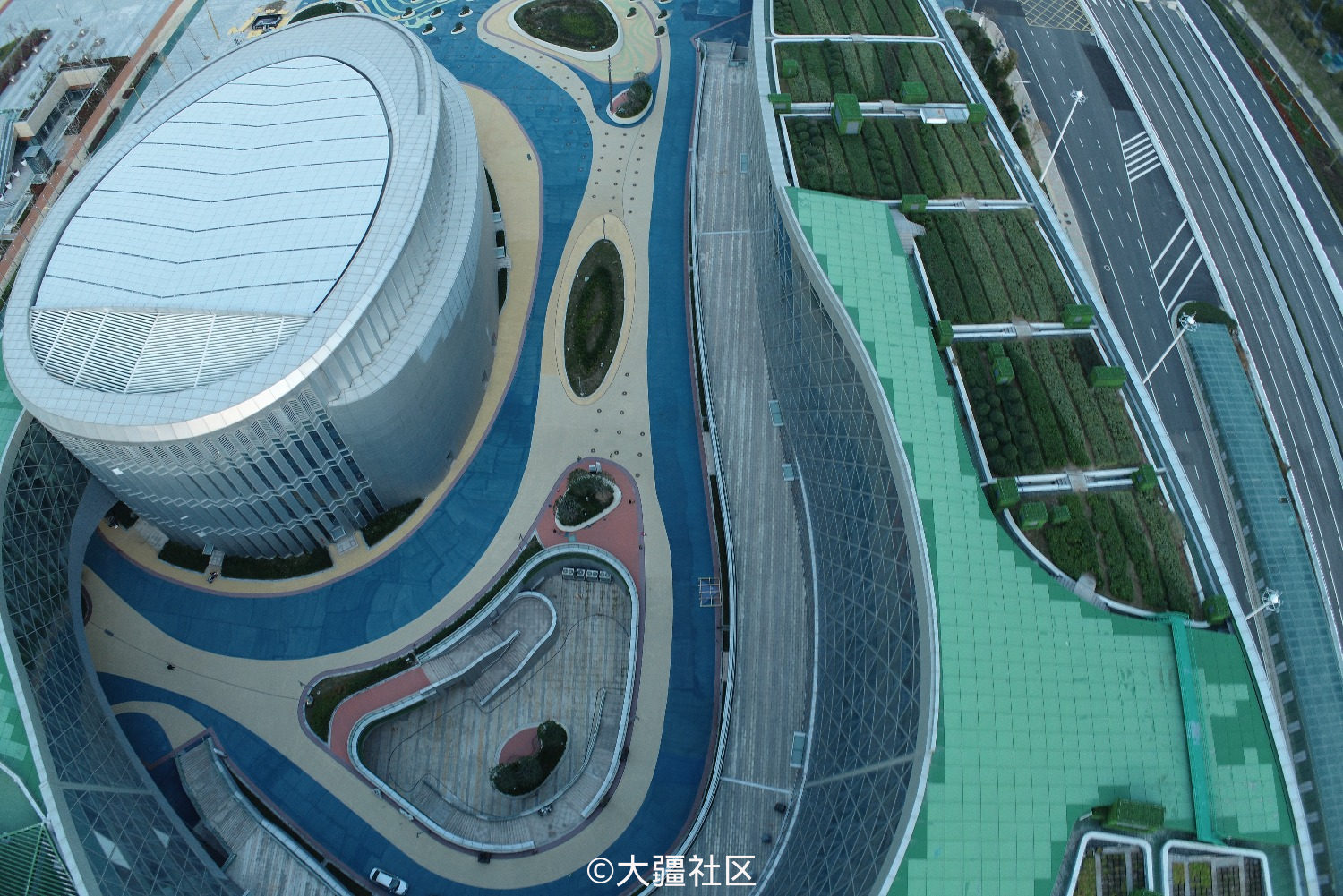 空中俯瞰郑州市民活动中心壮观