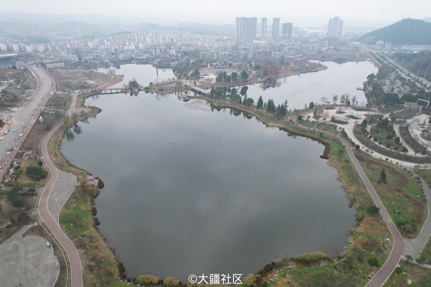 贵州兴仁东湖公园