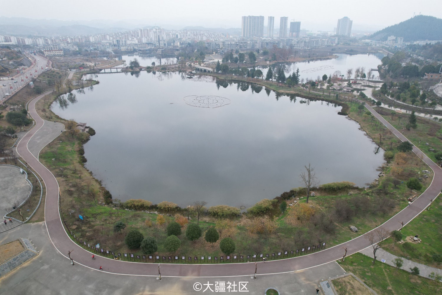 贵州兴仁东湖公园