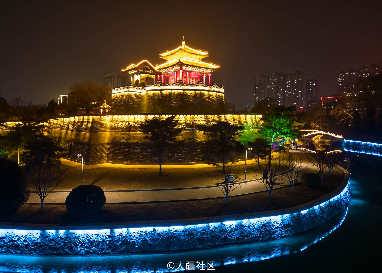 丛台公园夜景非常漂亮