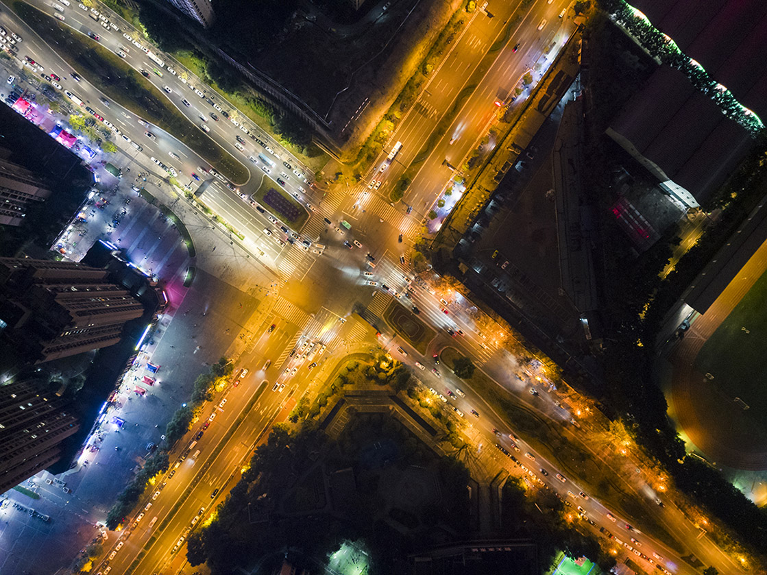 城市道路夜景