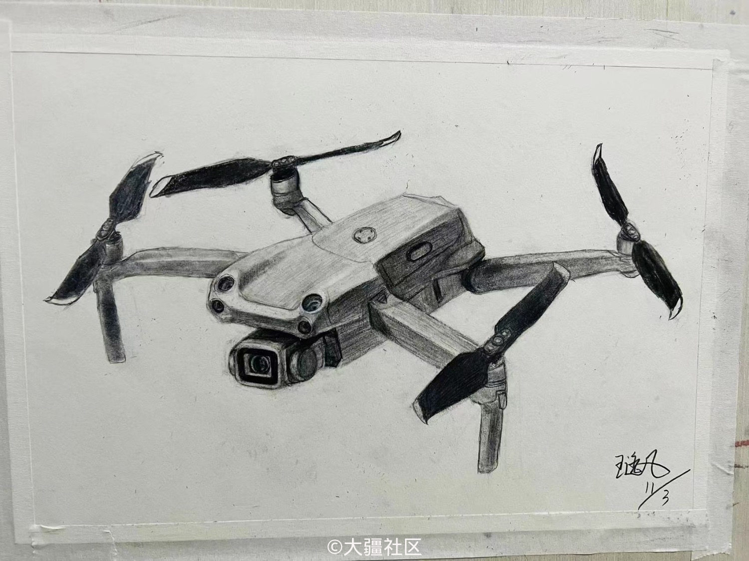小型无人机怎么画图片