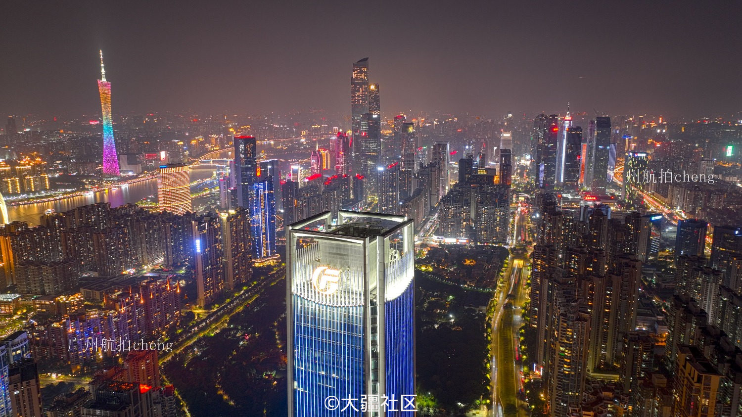 广州珠江新城核心区珠江公园夜景