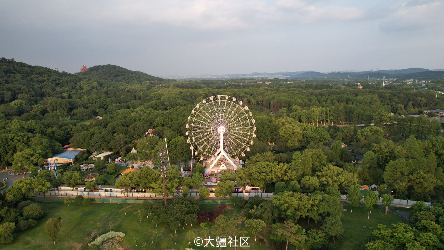 东湖之眼在哪个景区图片