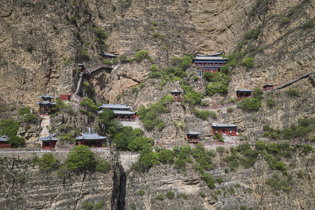 寻找亮剑的影子6像光洞