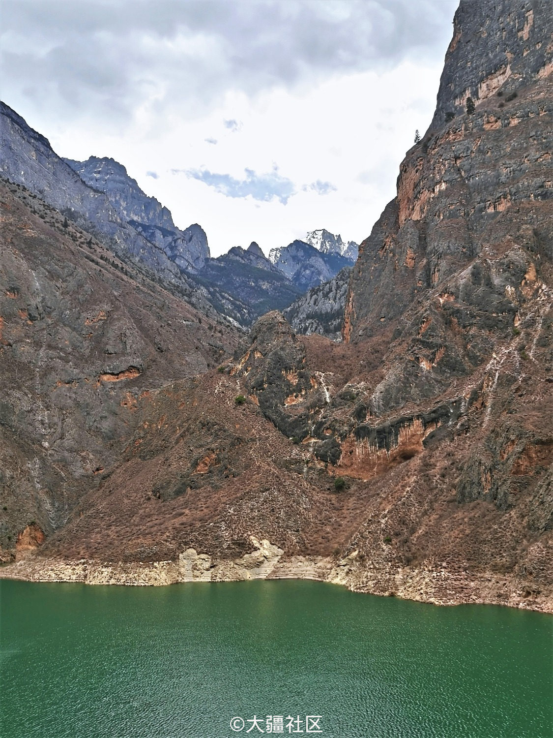 毛屋大峡谷(得荣县)-手持摄影-大疆社区